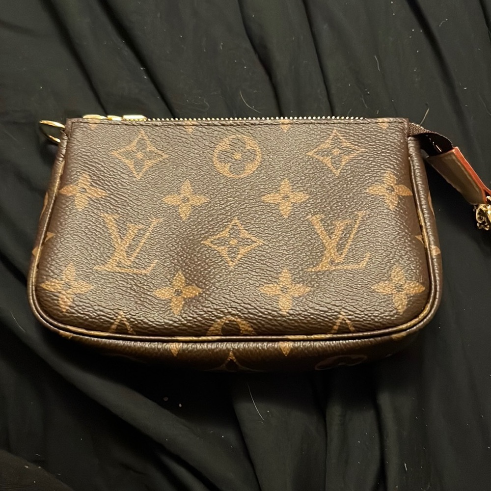 💝 Louis Vuitton Mini Pochette 💝